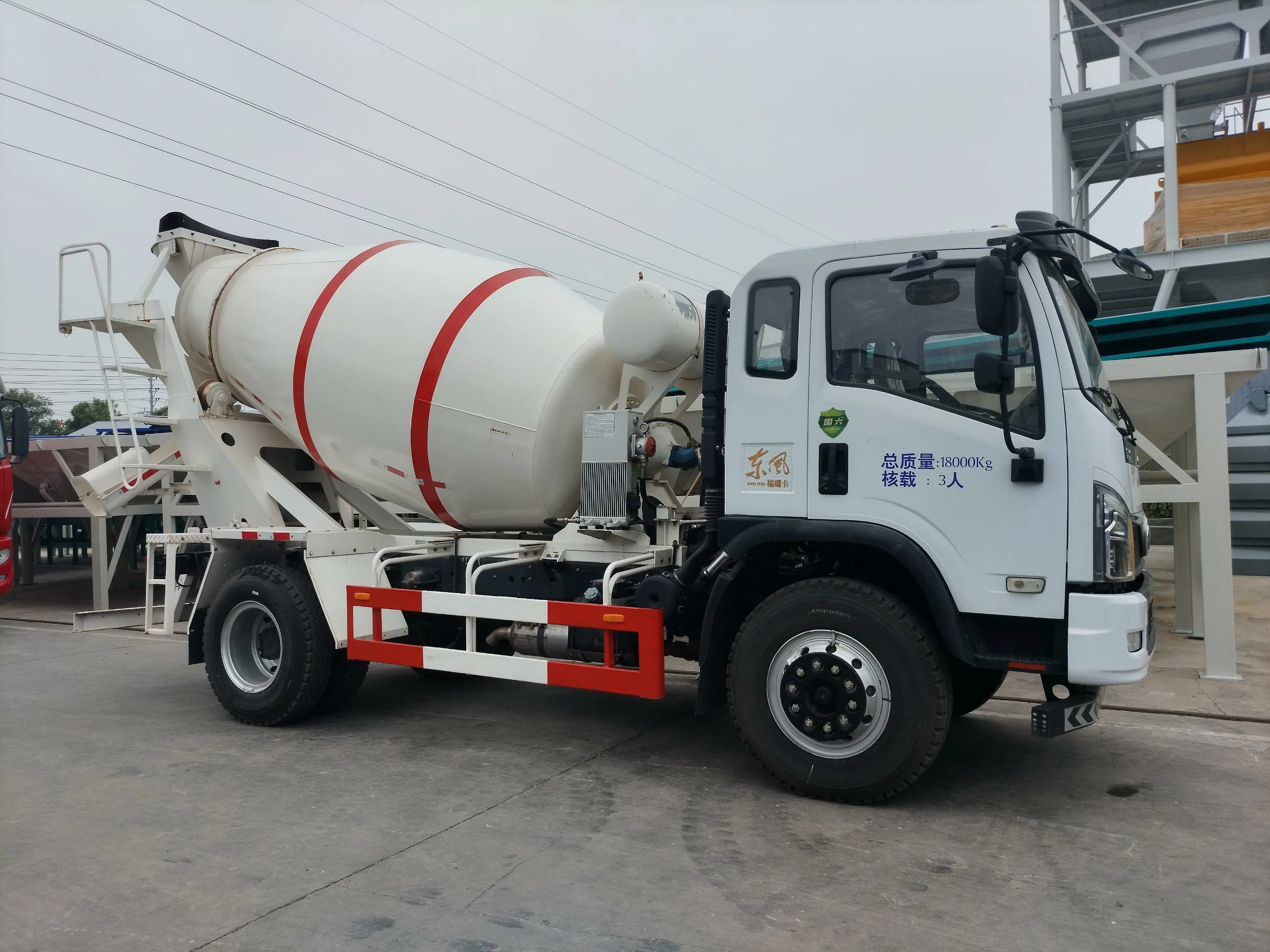 8m³混凝土搅拌运输车